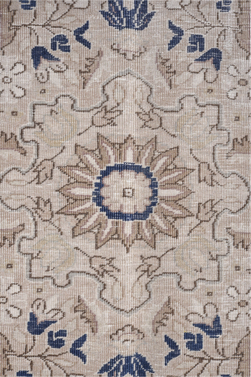 Antique Sivas Area Rug (8' x 12')